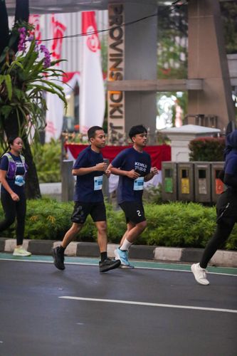 Race photo from KEMLU RUN 2025