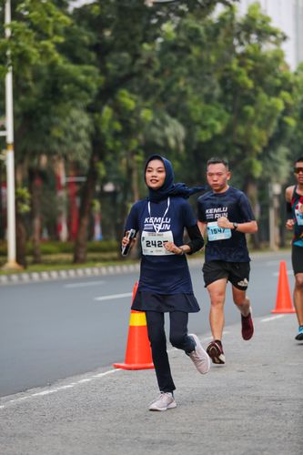 Race photo from KEMLU RUN 2025