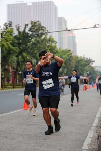 Race photo from KEMLU RUN 2025
