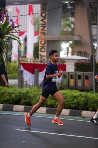 Race photo from KEMLU RUN 2025