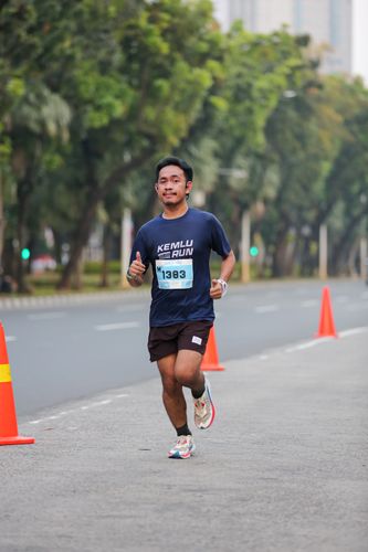 Race photo from KEMLU RUN 2025