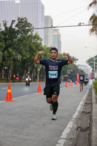 Race photo from KEMLU RUN 2025
