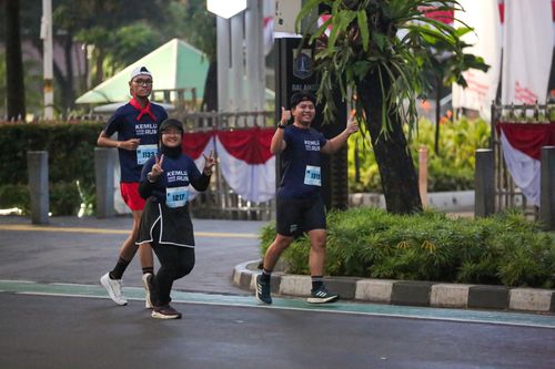 Race photo from KEMLU RUN 2025