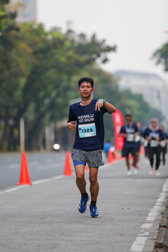Race photo from KEMLU RUN 2025