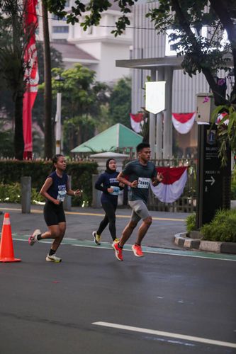 Race photo from KEMLU RUN 2025