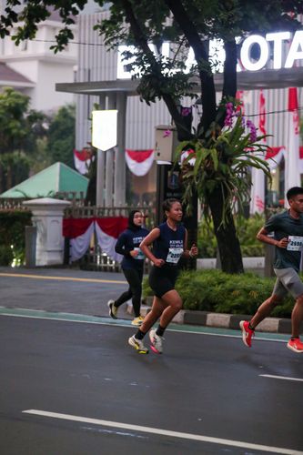 Race photo from KEMLU RUN 2025