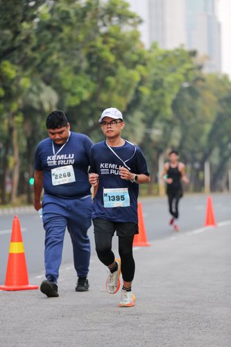 Race photo from KEMLU RUN 2025