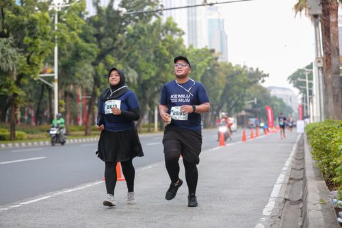 Race photo from KEMLU RUN 2025