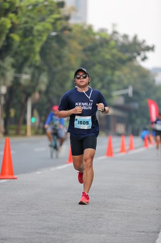 Race photo from KEMLU RUN 2025