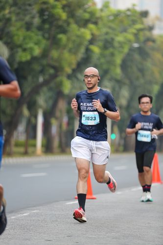 Race photo from KEMLU RUN 2025