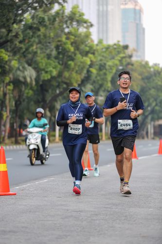 Race photo from KEMLU RUN 2025