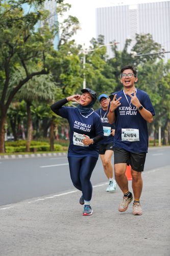 Race photo from KEMLU RUN 2025