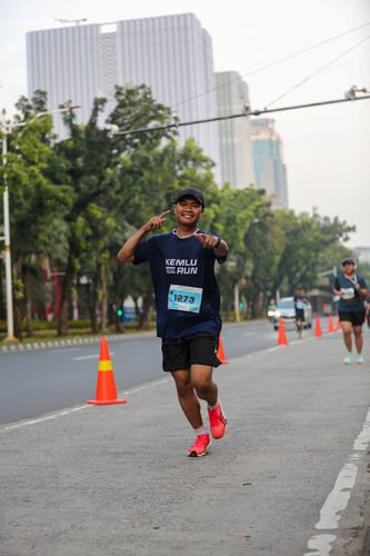Race photo from KEMLU RUN 2025