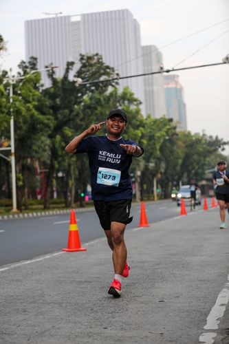 Race photo from KEMLU RUN 2025