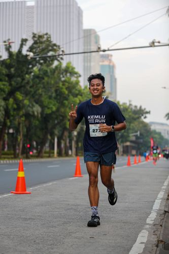 Race photo from KEMLU RUN 2025