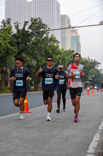 Race photo from KEMLU RUN 2025