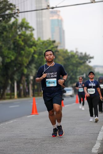 Race photo from KEMLU RUN 2025