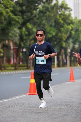 Race photo from KEMLU RUN 2025