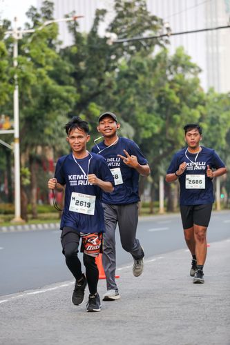 Race photo from KEMLU RUN 2025