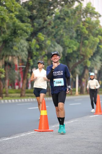 Race photo from KEMLU RUN 2025