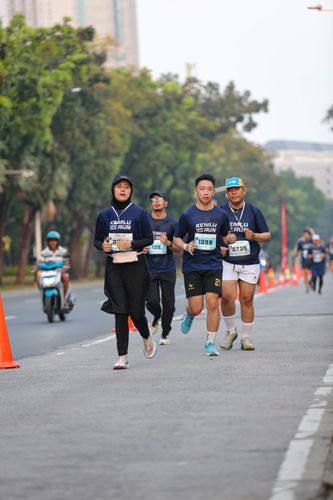 Race photo from KEMLU RUN 2025
