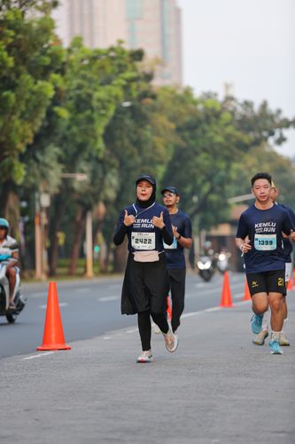 Race photo from KEMLU RUN 2025