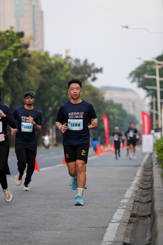 Race photo from KEMLU RUN 2025