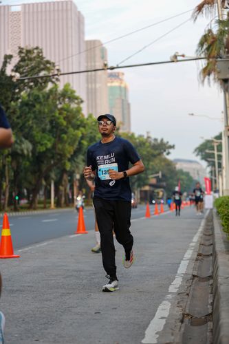 Race photo from KEMLU RUN 2025