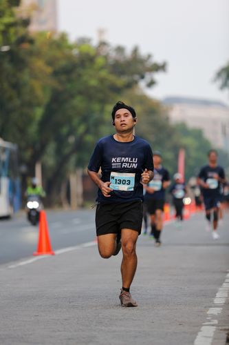 Race photo from KEMLU RUN 2025