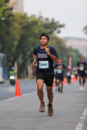 Race photo from KEMLU RUN 2025