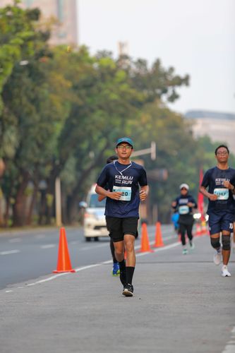 Race photo from KEMLU RUN 2025