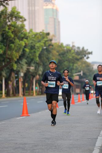 Race photo from KEMLU RUN 2025