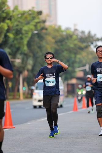 Race photo from KEMLU RUN 2025