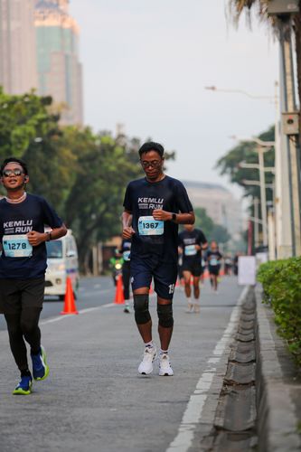 Race photo from KEMLU RUN 2025