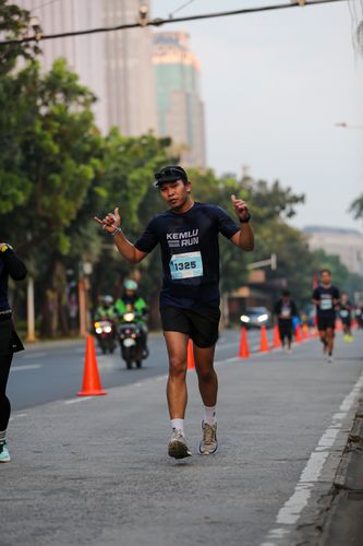 Race photo from KEMLU RUN 2025