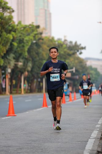 Race photo from KEMLU RUN 2025