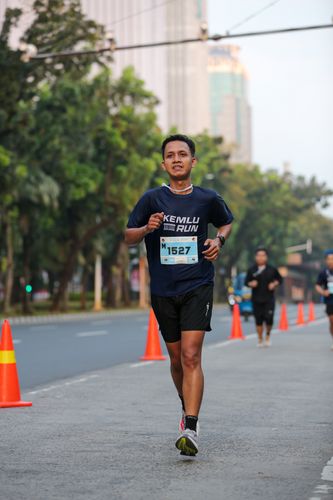 Race photo from KEMLU RUN 2025