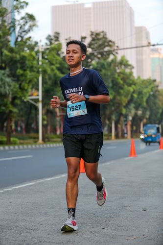 Race photo from KEMLU RUN 2025