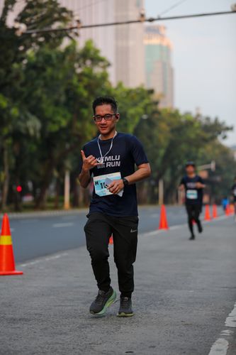 Race photo from KEMLU RUN 2025
