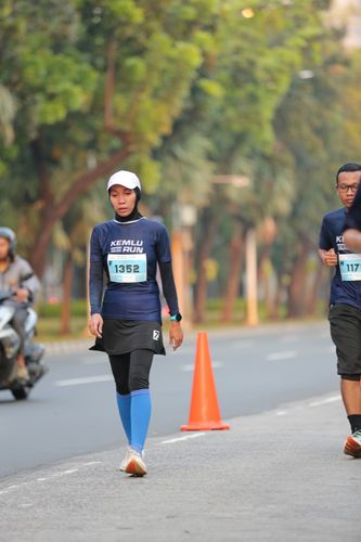 Race photo from KEMLU RUN 2025