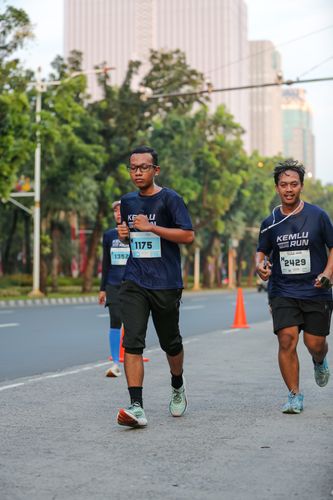 Race photo from KEMLU RUN 2025