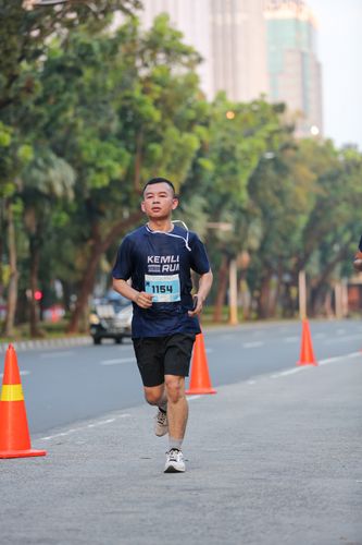 Race photo from KEMLU RUN 2025