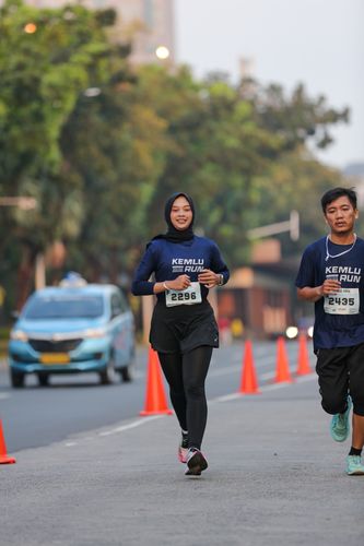Race photo from KEMLU RUN 2025