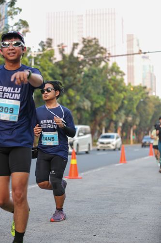 Race photo from KEMLU RUN 2025