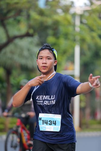 Race photo from KEMLU RUN 2025
