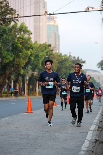 Race photo from KEMLU RUN 2025