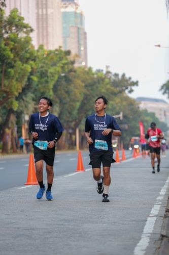 Race photo from KEMLU RUN 2025