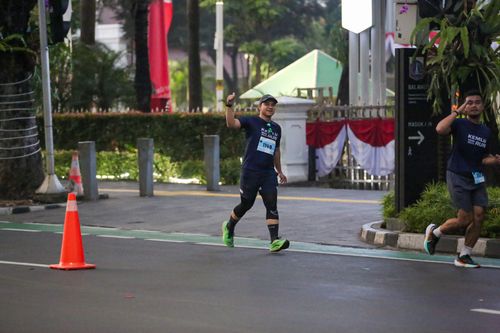 Race photo from KEMLU RUN 2025