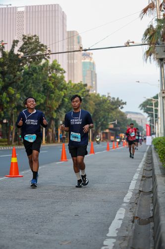 Race photo from KEMLU RUN 2025