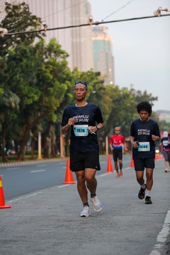 Race photo from KEMLU RUN 2025